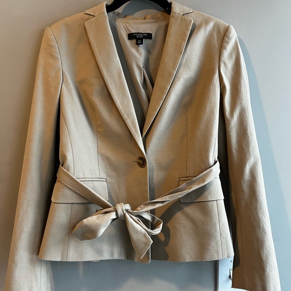 Ann Taylor Jackets & Blazers - Ann Taylor Women's Beige Blazer with Tie Waist Petite 4 Linen Blend
